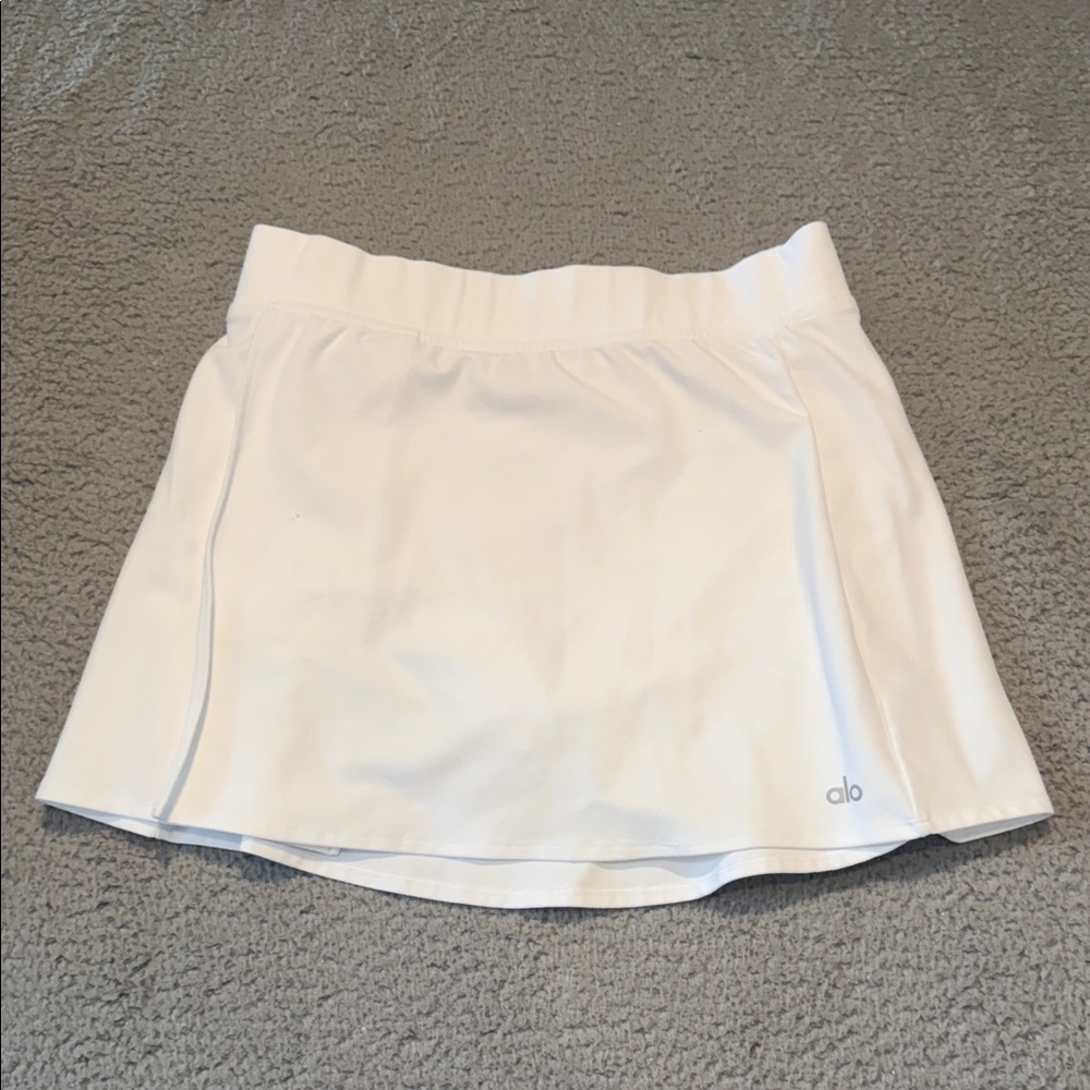 ALO Yoga Women's White Mini Skirt Size M